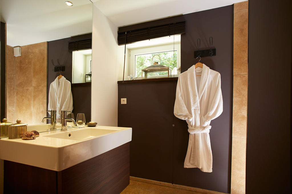 Les Chambres De L'Oustalet, Chambres D'Hotes Et Restaurant Etoile Gigondas Rom bilde